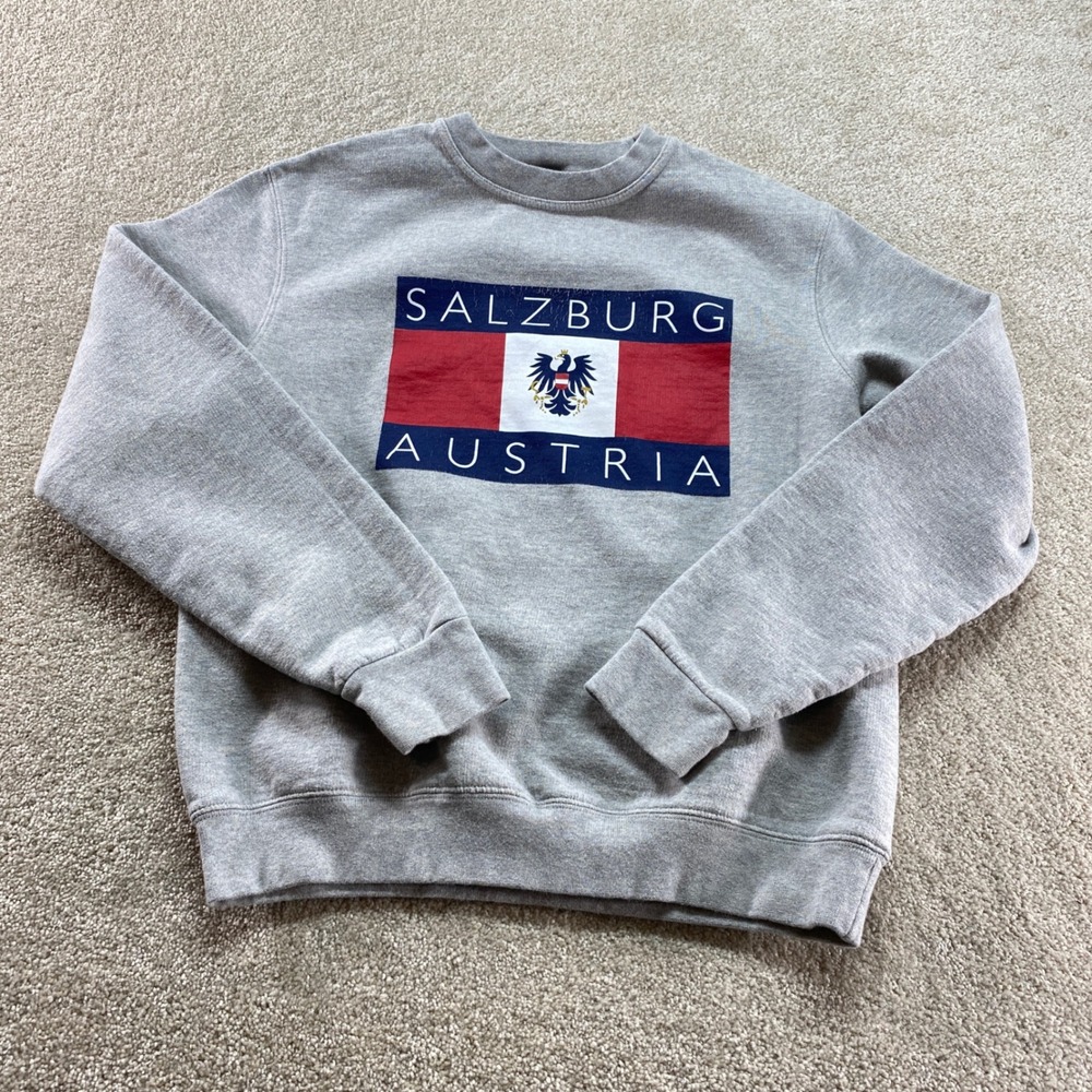 B&C Collection Sweatshirt Mens Small Gray Salzburg Austria Graphic Pullover‎